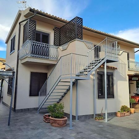 Casa Vacanze Villa Eolo アグリジェント エクステリア 写真